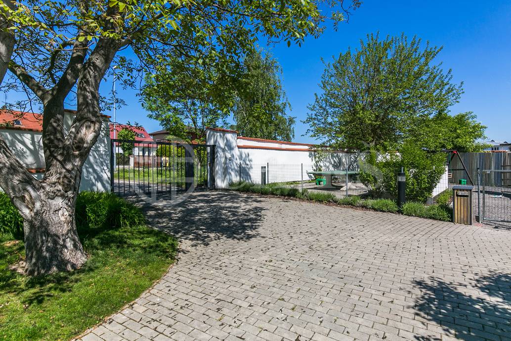Prodej bytu 3+kk s lodžií, OV, 98m2, ul. Za Zámečkem 746/5a, Praha 5 - Jinonice