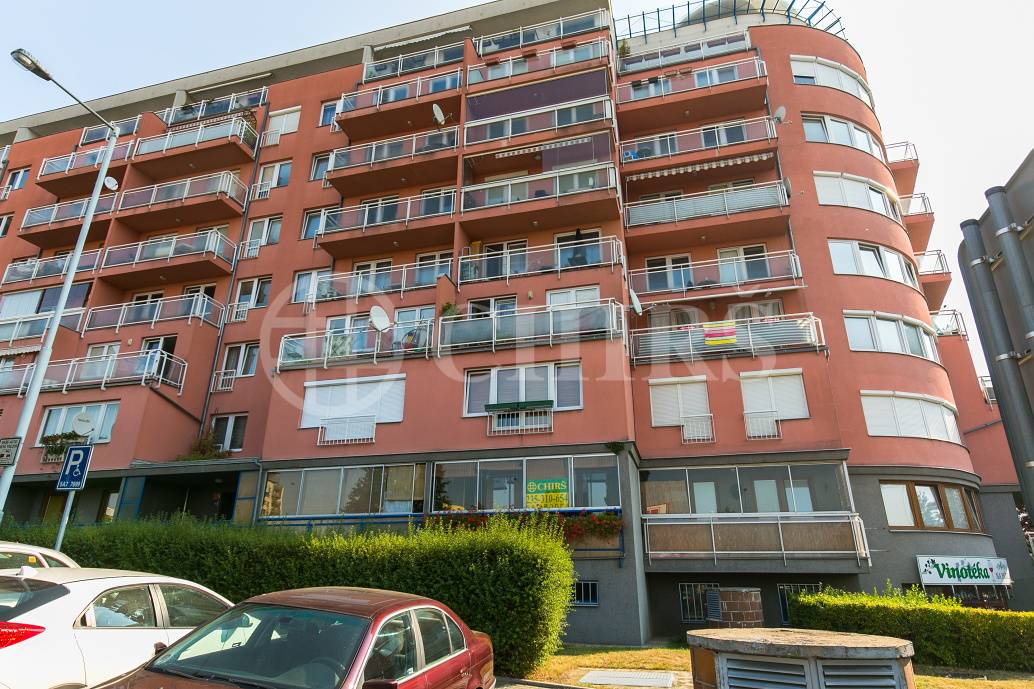 Prodej bytu 3+kk/L, OV, 82m2, ul. Kodymova 2538/10, Praha 5 - Hůrka