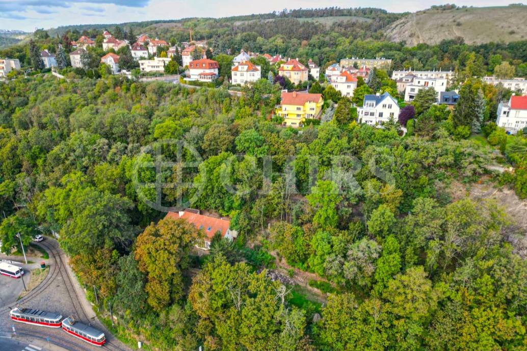 Prodej stavebního pozemku, 1168 m2, ul. Nad Konečnou, Praha 5 - Hlubočepy