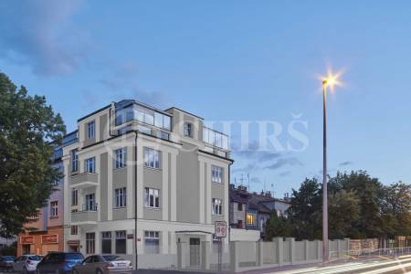 Prodej bytové jednotky s balkónem, 47 m2, Za Vokovickou vozovnou, Praha 6