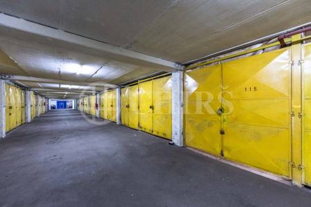 Prodej garáže, OV,  20m2,ul. Navigátorů 627, Praha 6 - Liboc