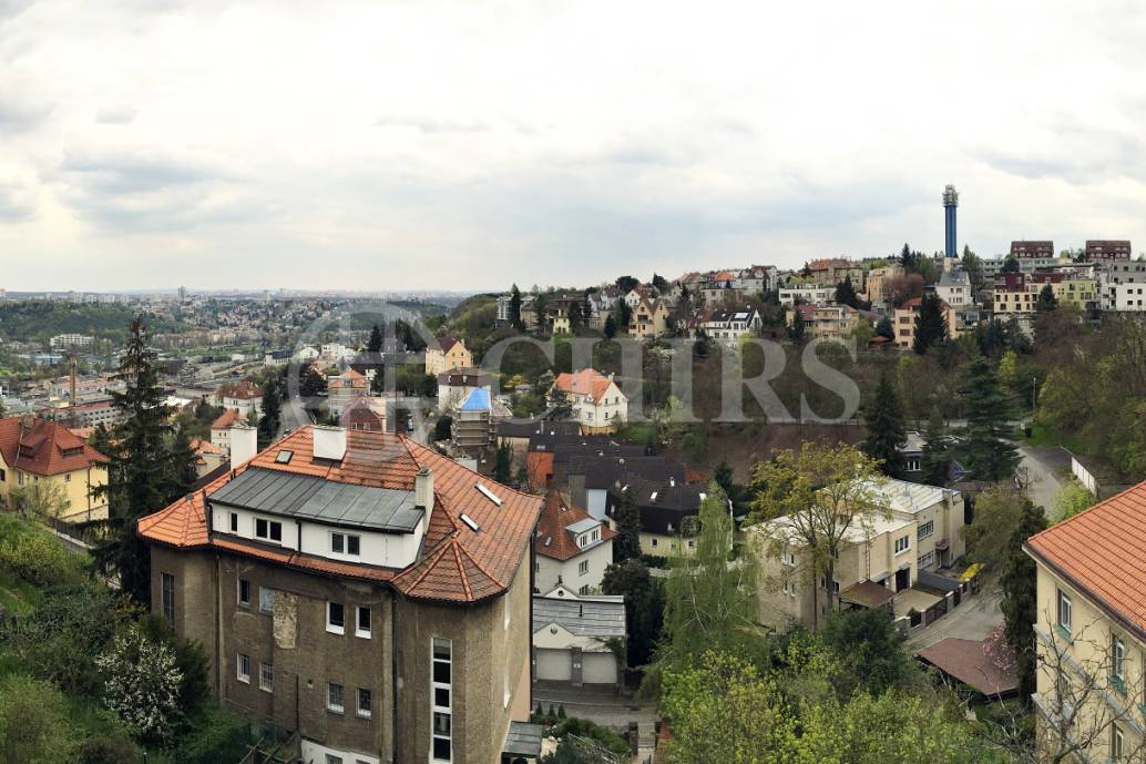 Prodej RD, 492 m2, v ul. K Závěrce, Praha 5