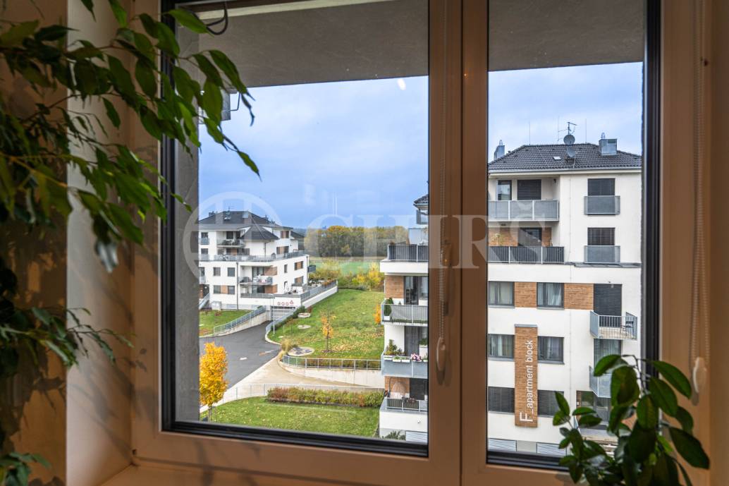 Prodej bytu 2+kk s balkonem a sklepem, OV, 48,3 m2, ul. Želetická 200/8, Praha 5 - Sobín Prodej bytu 2+kk s balkonem a sklepem, OV, 48,3 m2, ul. Želetická 200/8, Praha 5 - Sobín