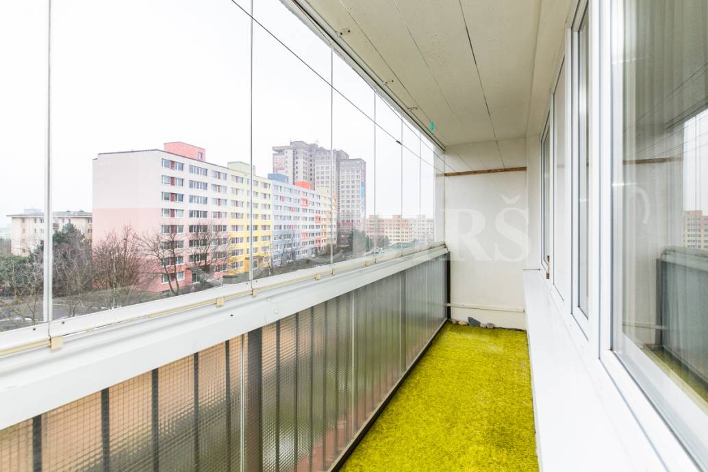 Prodej bytu 3+1 s lodžií, OV, 72m2, ul. Daškova 3072/6, Praha 12 - Modřany