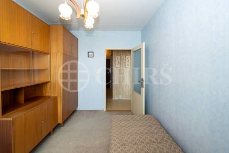 Prodej bytu 2+kk se sklepem, DV, 43 m2, ul. Bellušova 1818/35, Praha 13 - Stodůlky