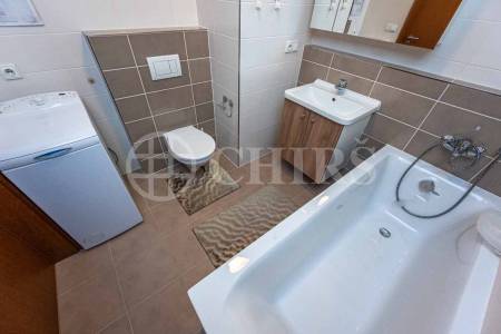 Prodej bytu 1+kk s lodžií, OV, 31m2, ul. Rudolfa Holeky 634/1, Praha - Černý Most