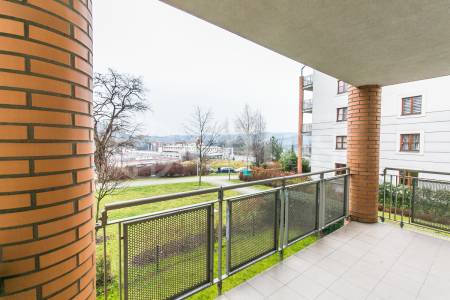 Pronájem bytu 3+kk s balkonem a garážovým stáním, OV, 64 m2, ul. Lindleyova 2686/1, Praha 6 - Dejvice