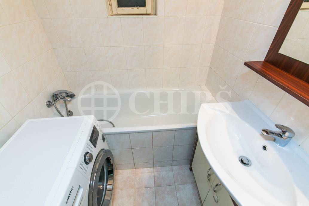 Pronájem bytu 2+kk, OV, 45 m2, ul. Šestidomí 987/4, Praha 6 - Bubeneč