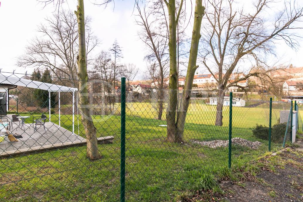 Prodej rodinného domu 4+kk, OV, 100m2, ul. Luční, Vodochody, Praha-východ