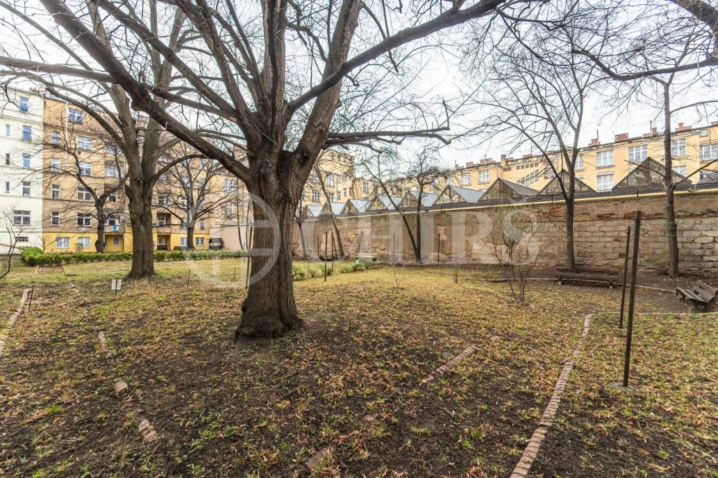 Prodej bytu 3+1 s balkonem, OV, 88m2, ul. Verdunská 534/4, Praha 6 - Bubeneč