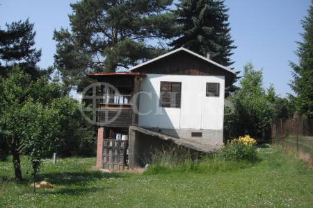 Prodej pozemku s rekreační chatkou, OV, 458m2, Pyšely 376, okres Benešov