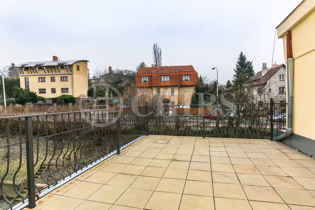 Pronájem bytu 1+1 s terasou, OV, 64m2, ul. Nad Cihelnou 312/28, Praha 4 - Podolí