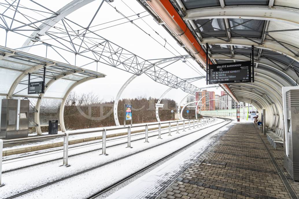 Prodej bytu 2+kk s balkonem, OV, 68m2, ul. Trnkovo náměstí 1112/1, Praha 5 - Hlubočepy