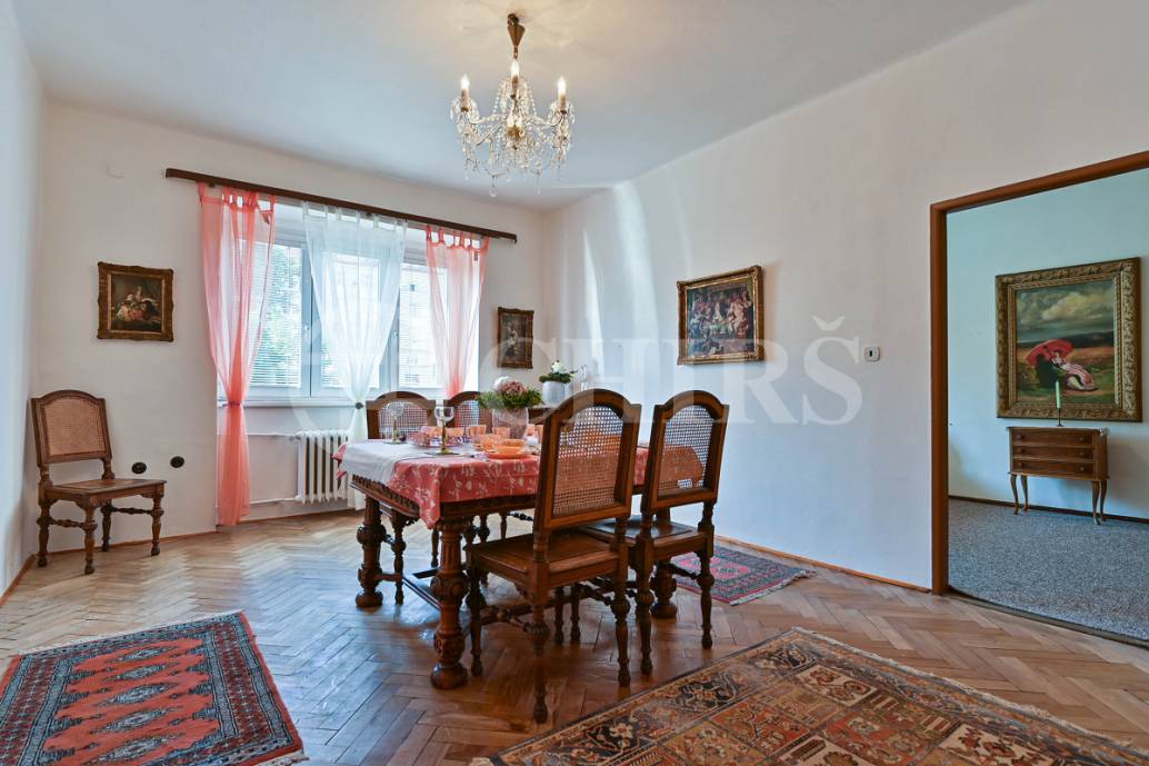 Prodej bytu 3+1, OV, 97m2, Parléřova, Praha 6