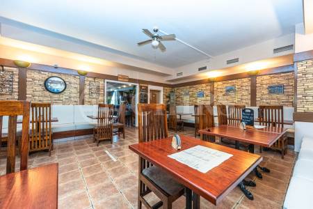 Pronájem restaurace, OV, 123 m2, ul. Běhounkova, Praha 13 - Stodůlky.