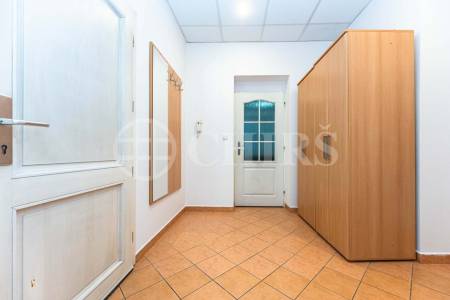 Pronájem bytu 4+kk, OV, 80m2, ul. U Santošky 1131/13, Praha 5 - Smíchov