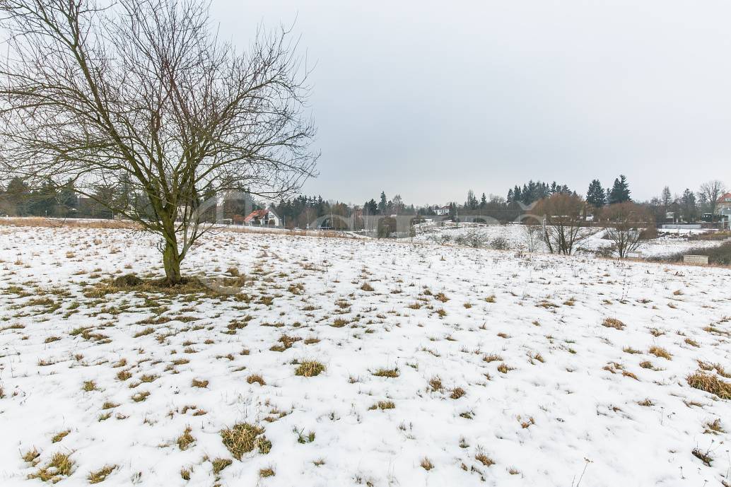 Prodej pozemků, OV, od 1885m2 do 3351m2, ul. Na Lukách, Unhošť, Středočeský kraj