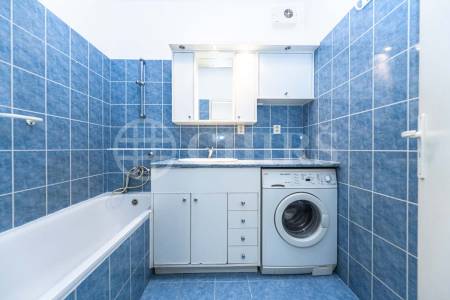 Prodej bytu 2+kk s balkonem, OV, 68m2, ul. Trnkovo náměstí 1112/1, Praha 5 - Hlubočepy