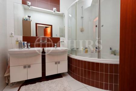 Prodej bytu 3+kk s lodžií, OV, 90m2, ul. Raichlova 2609/15, Praha 5 - Stodůlky