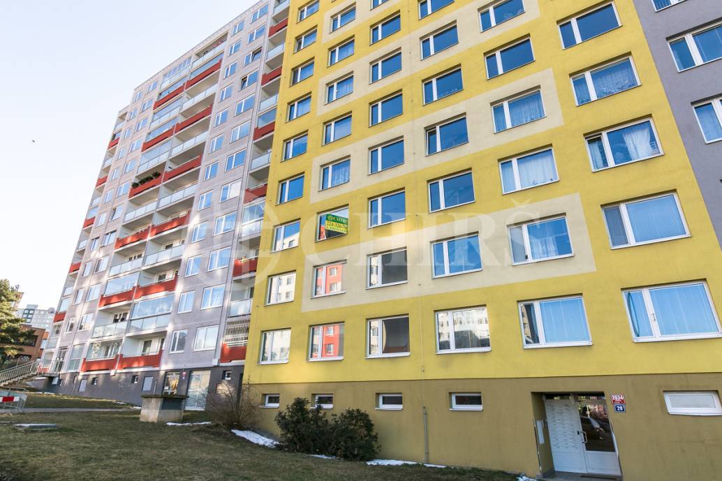 Pronájem bytu 3+kk s lodžií, DV, 87m2, ul. U Jezera 2034/28, Praha 13 - Stodůlky