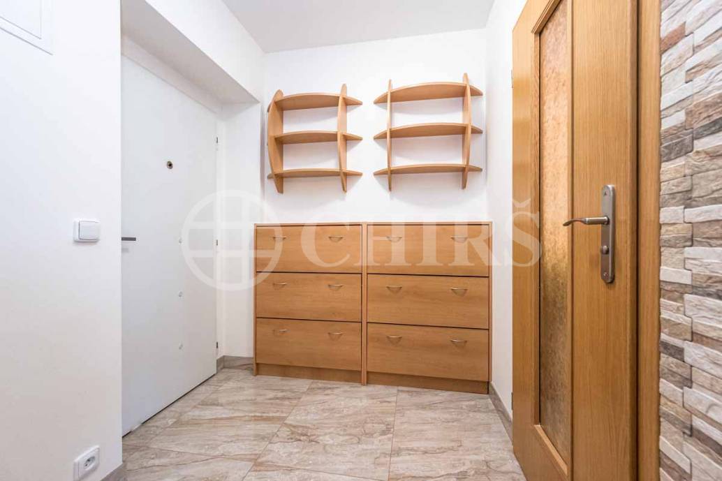 Prodej bytu 3+1, OV, 64 m2, ul. Žlutá, Chrášťany, okr. Praha-západ, Středočeský kraj