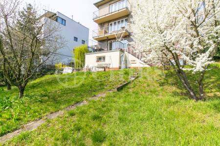 Pronájem bytu 3+kk s terasou a garáží, OV, 86m2, ul. Vostrovská 2474/8, Praha 6 - Dejvice