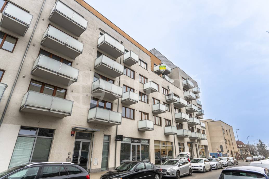 Prodej bytu 3+kk s balkonem, OV, 116m2, ul. Hanusova 1537/1b, Praha 4 - Michle