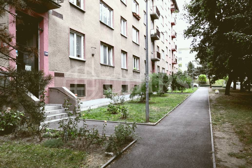 Prodej bytu 2+1, OV, 54 m2, Poděbradská 586, Praha 14, Hloubětín.