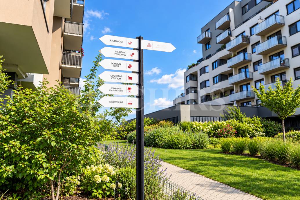 Prodej bytu 4+kk se dvěma balkony, sklepy a garážovými stáními, DV 128 m2, ul. Honzíkova, Praha 10 - Štěrboholy