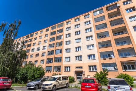 Pronájem bytu 2+1 s lodžií , OV, 53 m2, ul. Zvonková, Praha 10 - Záběhlice