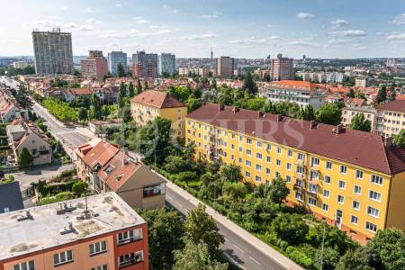 Pronájem bytu 1+kk, OV, 25m2, ul. Jabloňová 2881/98, Praha 10 - Záběhlice