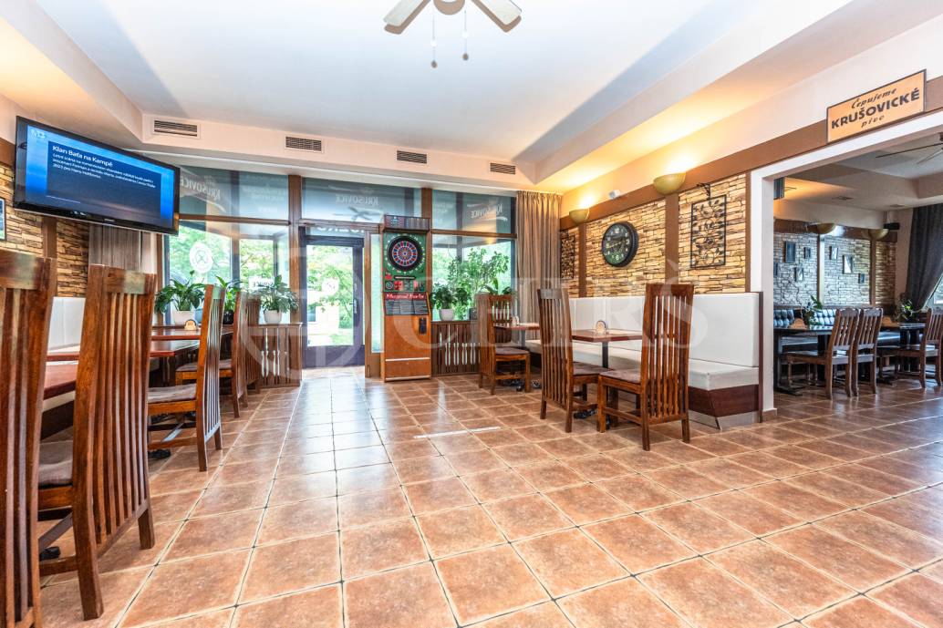 Pronájem restaurace, OV, 123 m2, ul. Běhounkova, Praha 13 - Stodůlky.