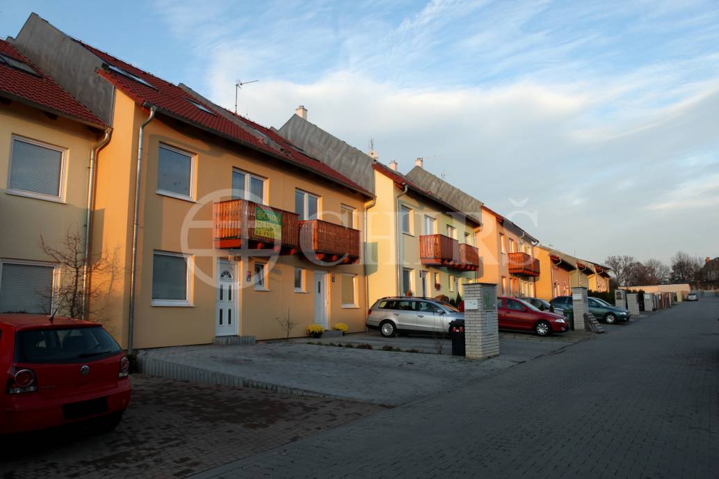 Prodej RD 5+kk, OV, 160 m2, ul. Jižní 1373/17, Rudná, Praha - Západ