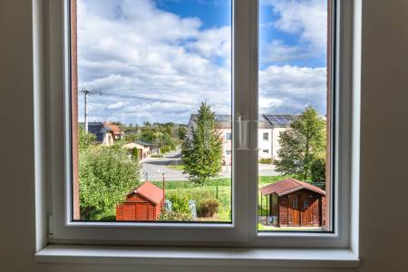 Pronájem řadového domu 4+kk, OV, 100 m2, zahrada 239 m2, Drahelčice, Praha - západ