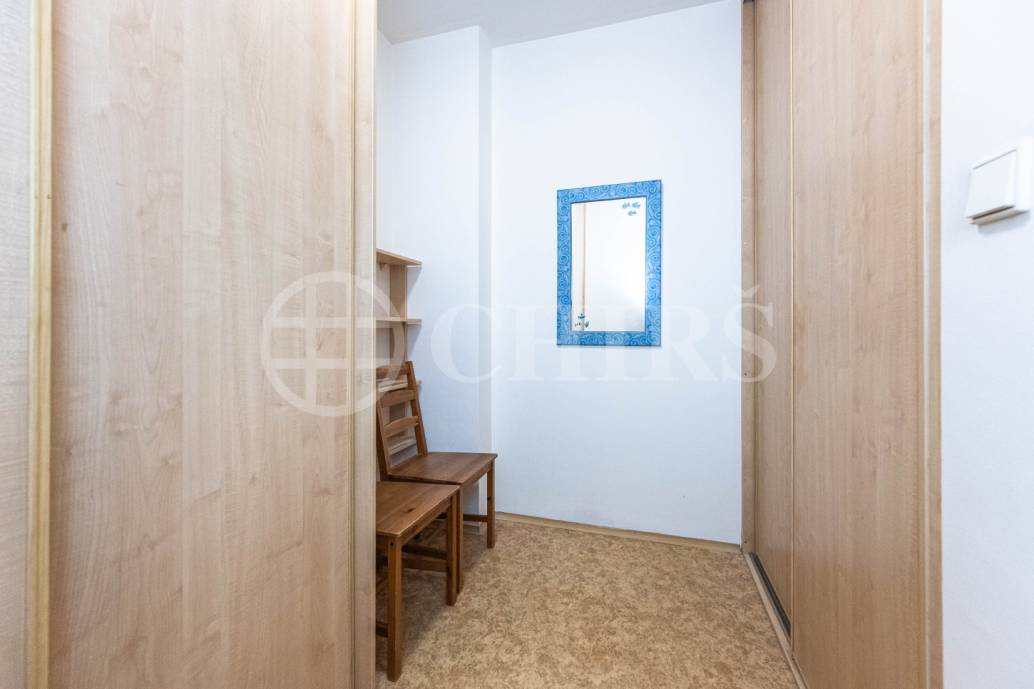 Prodej bytu 2+kk s balkonem, OV, 68m2, ul. Trnkovo náměstí 1112/1, Praha 5 - Hlubočepy