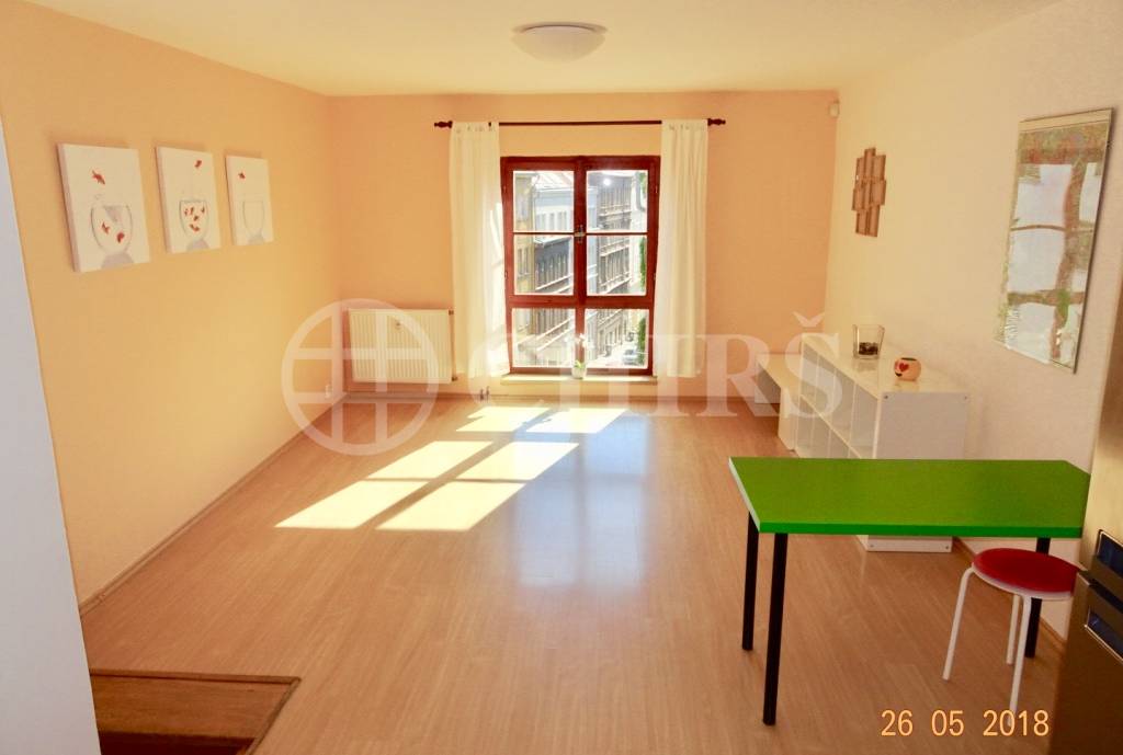 Pronájem bytu 2+kk/GS/K, 55 m2, ul. Donská 9, Praha 10 - Vršovice