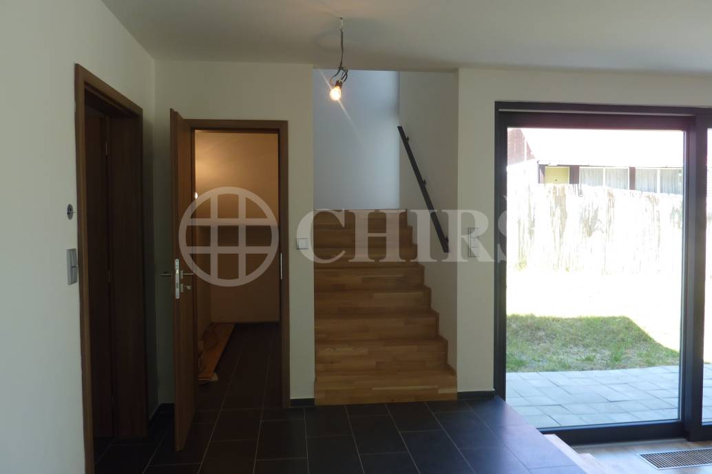 Prodej RD 5+kk/T/G, OV,  470m2, ul. Euklidova, P-10 Petrovice