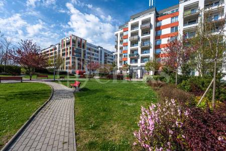Prodej bytu 2+kk s lodžií, OV, 51m2, ul. Milotická 458/14, Praha 5 - Zličín