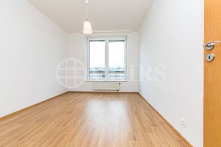 Pronájem bytu 3+kk s terasou a garážovým stáním, OV, 87m2, ul. Melodická 1380/5, Praha 13 - Hůrka