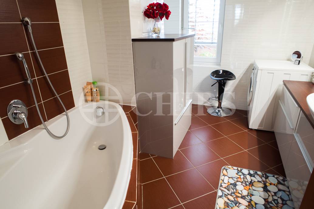 Prodej bytu 4+kk/T/GS, 105 m2 + 58 m2 terasa, Holubí 7, Praha 6 - Suchdol