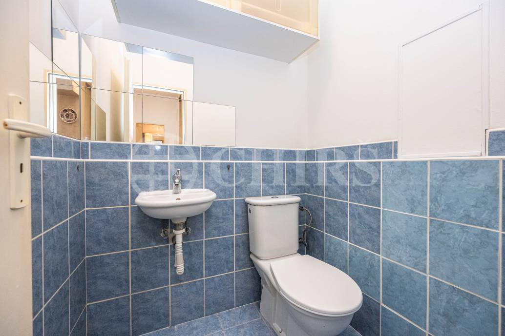 Prodej bytu 2+kk s balkonem, OV, 68m2, ul. Trnkovo náměstí 1112/1, Praha 5 - Hlubočepy