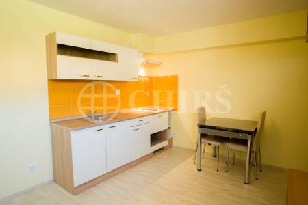 Pronájem bytu 2+kk, 41 m2, OV, ul. Oranžová, Chrášťany, Praha  západ