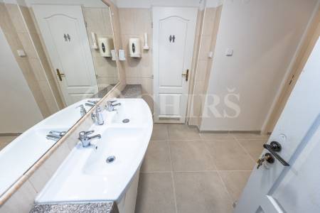 Pronájem komerčního prostoru, OV, 29 m2, ul. Salmovská 1517/14, Praha 2 - Nové město