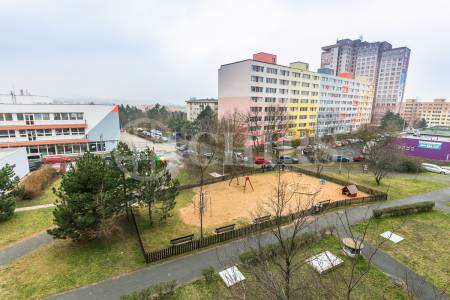 Prodej bytu 3+1 s lodžií, OV, 72m2, ul. Daškova 3072/6, Praha 12 - Modřany