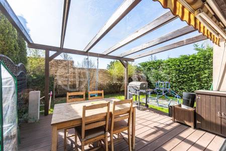 Prodej rodinného domu 5+kk s balkonem, garáží a zahradou, ul. Dělená 961/4, Praha 5 - Řeporyje