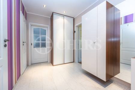 Pronájem bytu 3+kk s lodžií, 76 m², Voskovcova 961/4, Praha 5- Barrandov