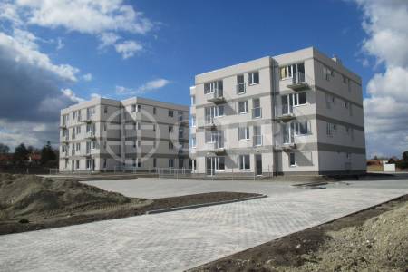Prodej dvou viladomů s 30 byty, Cerhenice, okr. Kolín