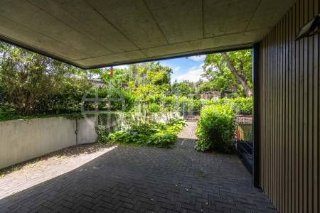 Prodej bytu 3+kk s předzahrádkou a třemi terasami, OV, 175 m2, ul. Butovická , Praha 5 - Jinonice