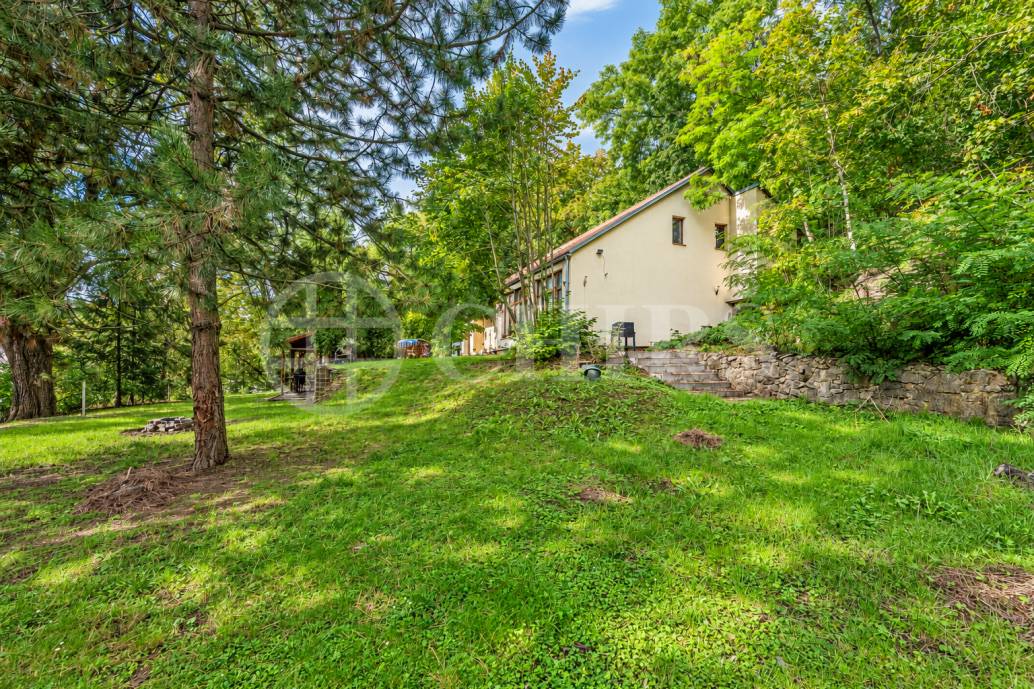 Prodej stavebního pozemku, 1168 m2, ul. Nad Konečnou, Praha 5 - Hlubočepy