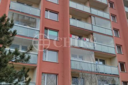 Pronájem bytu 1+1, 31 m2,Praha- Letňany.